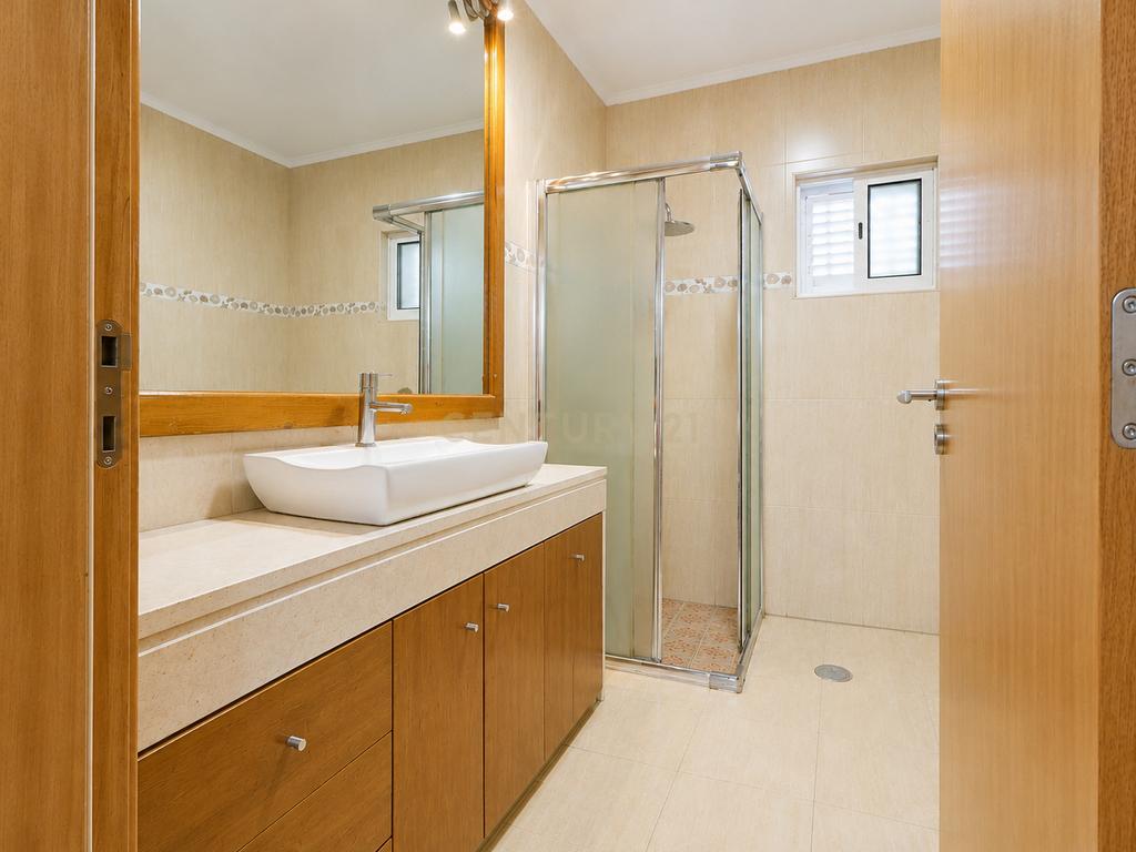 Moradia T4 em Vendas de Azeitão - Image 25