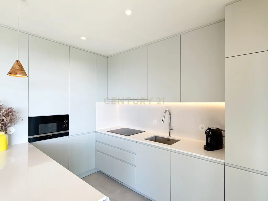 Apartamento T3 | Vista Mar - Condomínio Premium Le Parc – Canidelo - Image 4
