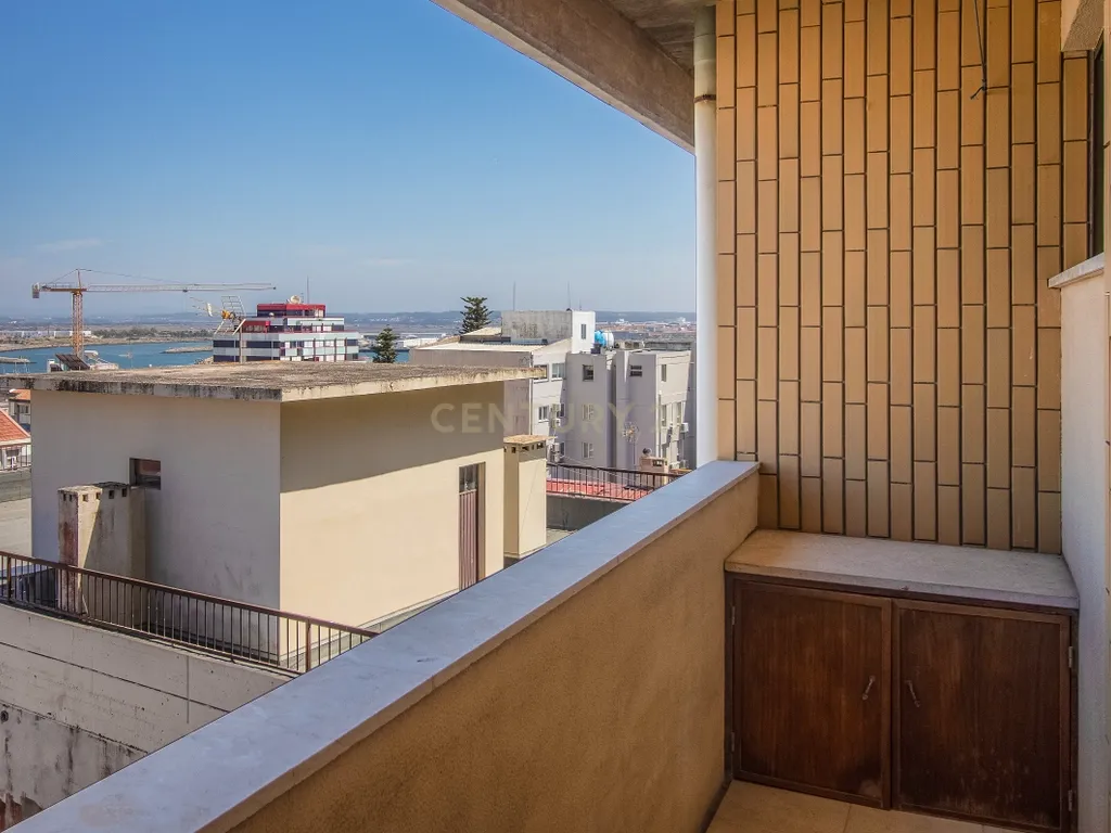 Penthouse T3 na mais privilegiada localização da Figueira da Foz - Image 24