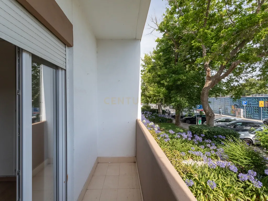 T2 Carcavelos Centro - Image 12