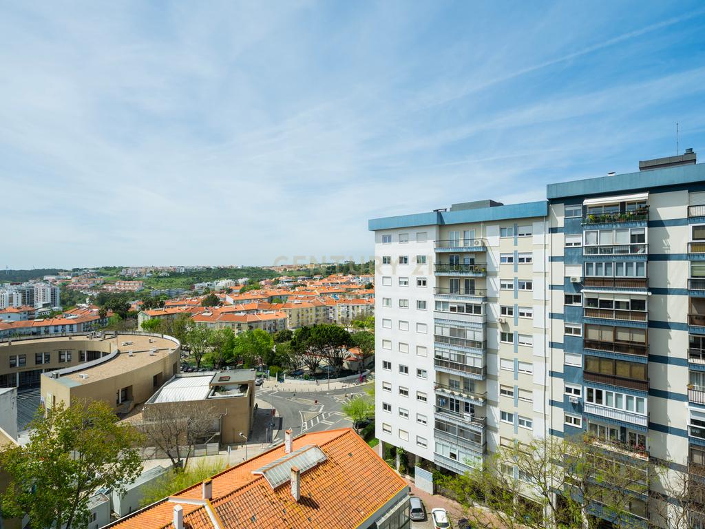 Excelente apartamento T3 em Carnaxide - Image 18