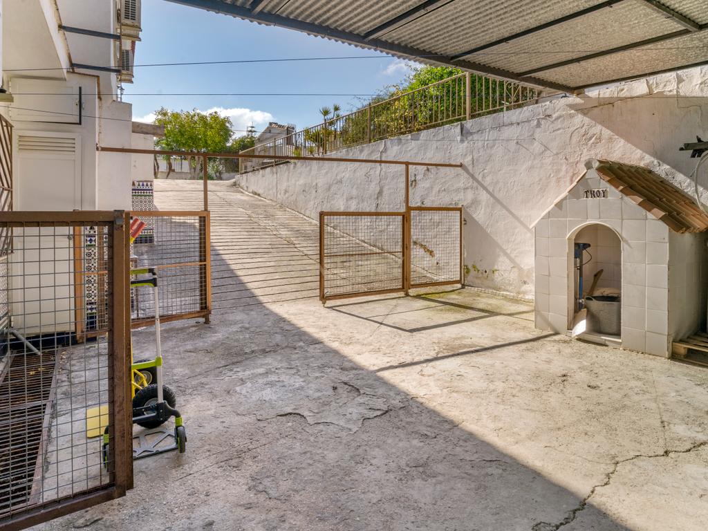 Propriedade única com 2 habitações independentes, piscina e zona desportiva em Alhaurín de la Torre - Image 45