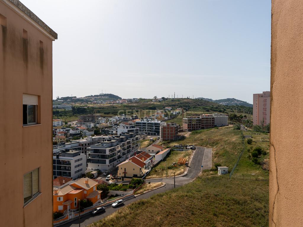 🏚️ ÓTIMO APARTAMENTO T3 - Santo António dos Cavaleiros - Image 5