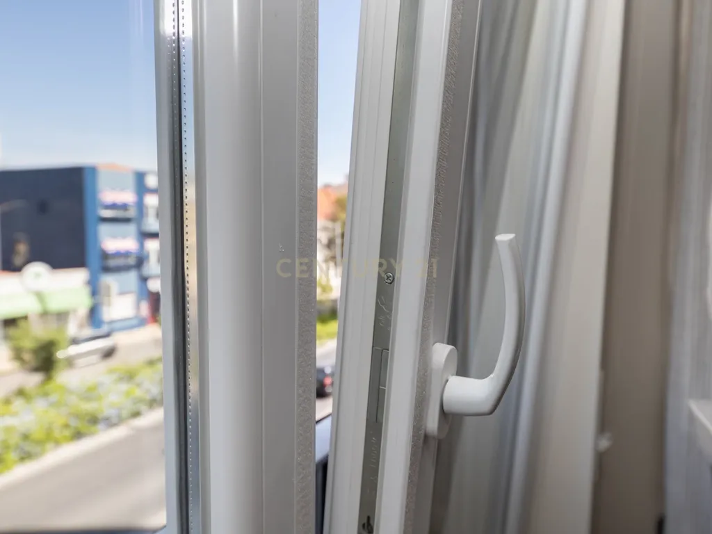 Apartamento 3 Ass. no centro de Setúbal – Av. 22 de Dezembro - Image 45
