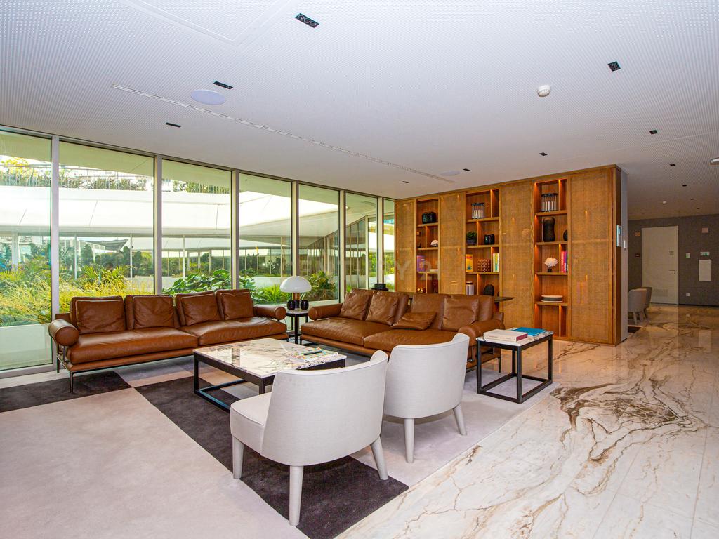 Apartamento de Luxo com 3 Quartos Virado a Sul na prestigiada Infinity Tower - Image 47