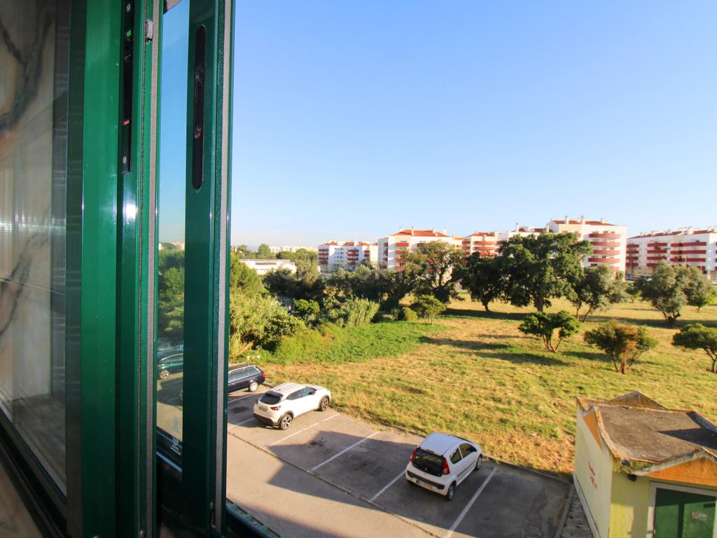 Apartamento T2 em Seixal - Oportunidade Única! - Image 10