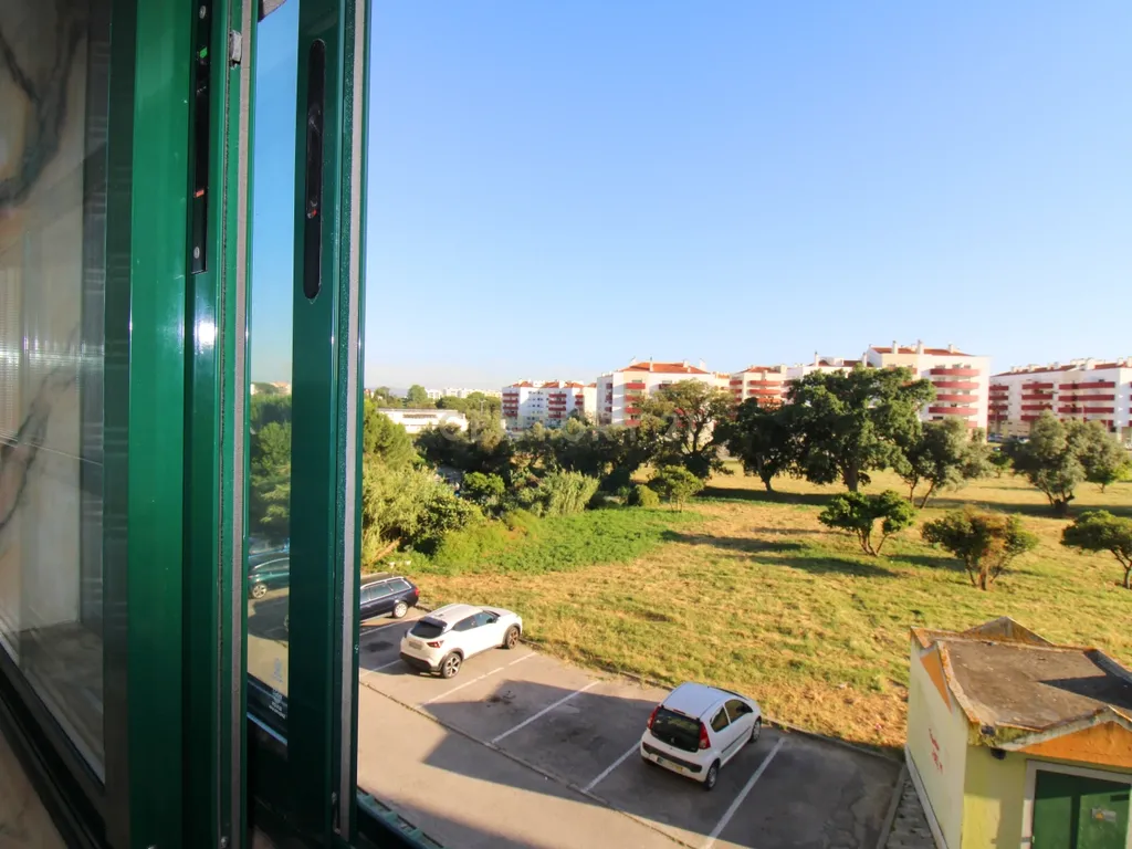 Apartamento T2 em Seixal - Oportunidade Única! - Image 10