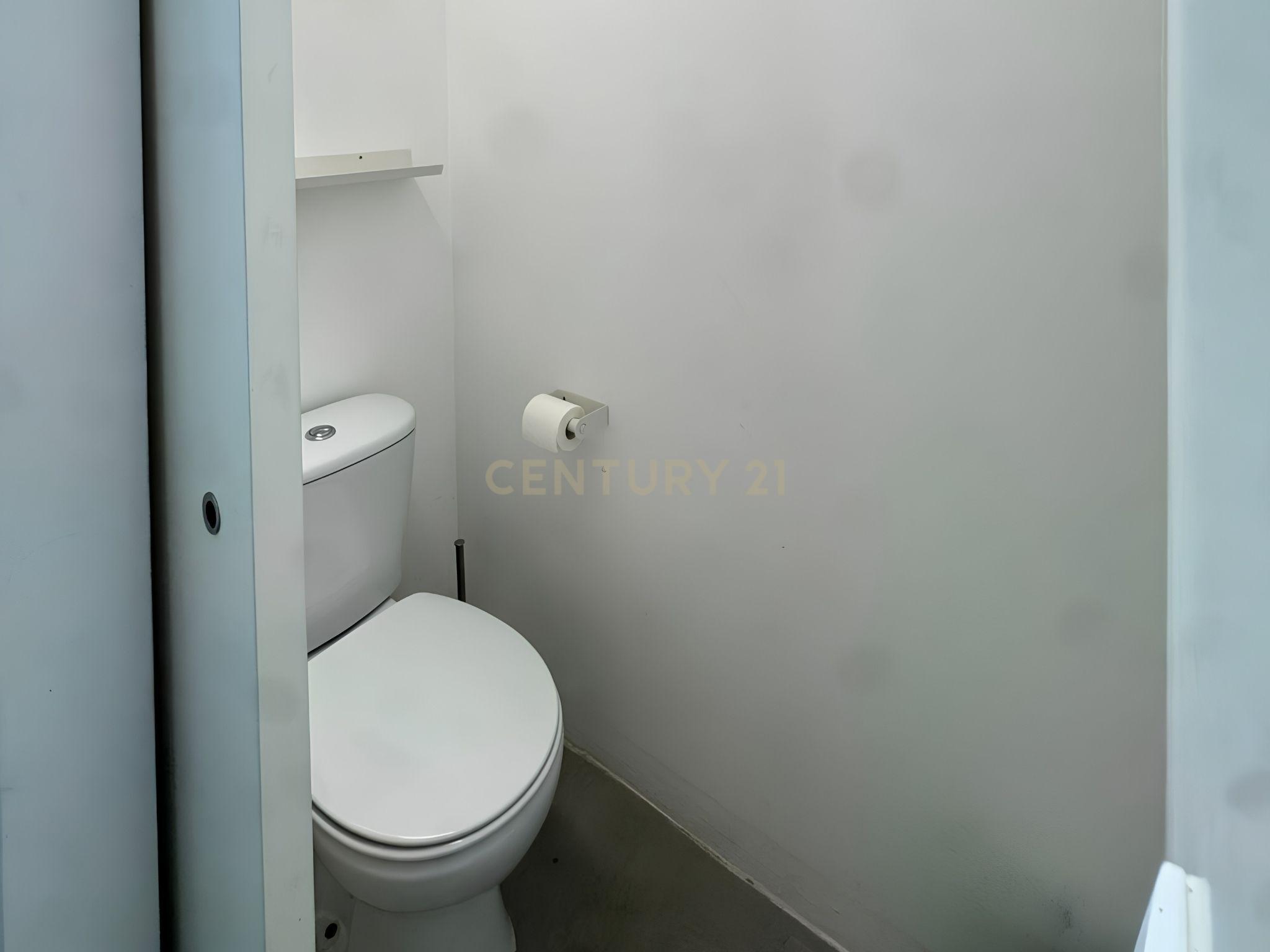 Fotografia 9 de T1 Remodelado e Mobilado a 10 minutos a pé da Praia da Parede