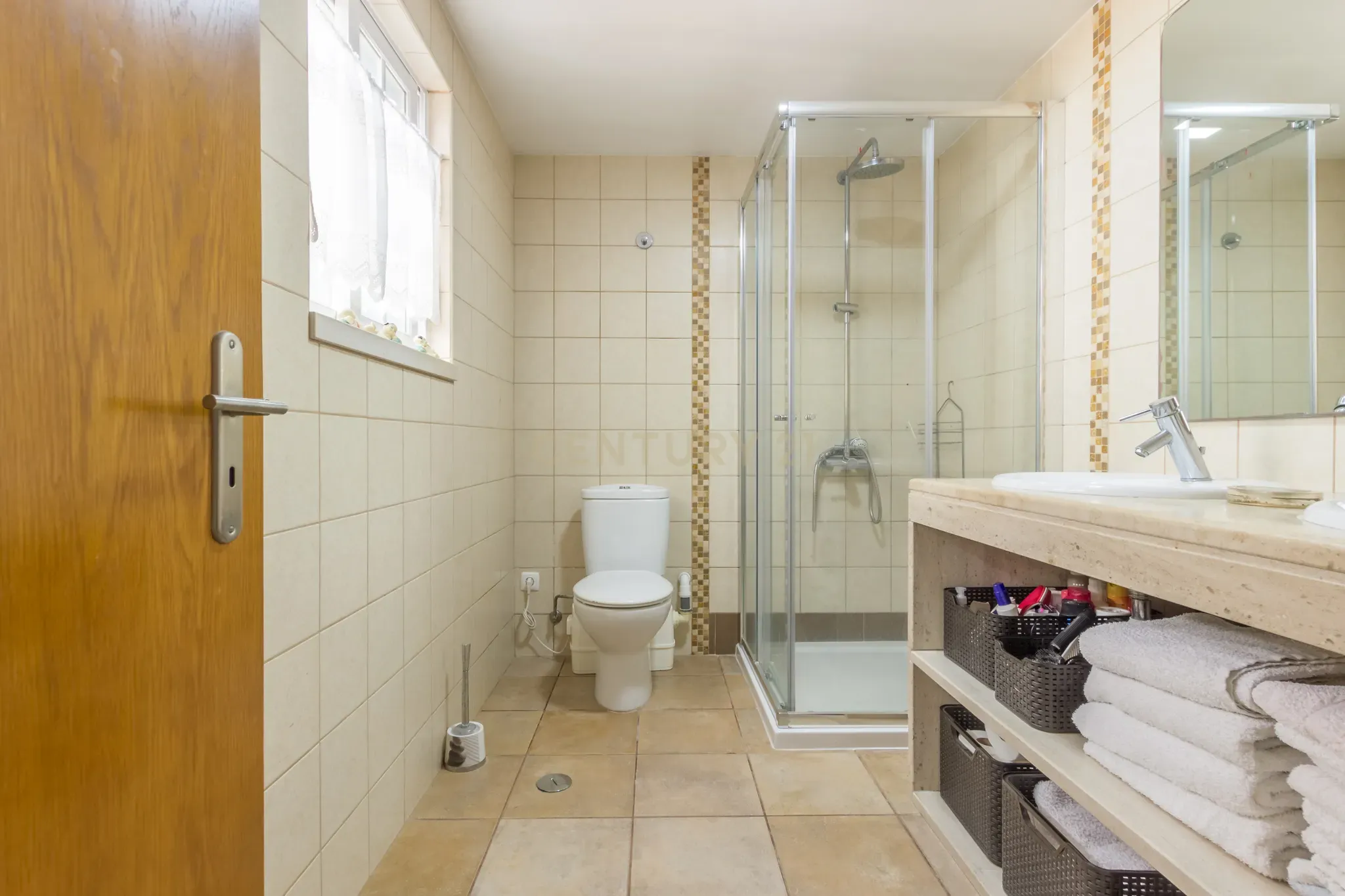Luxuosa Moradia T4 +3 com Piscina em Azeitão com terreno de 712m - Image 14