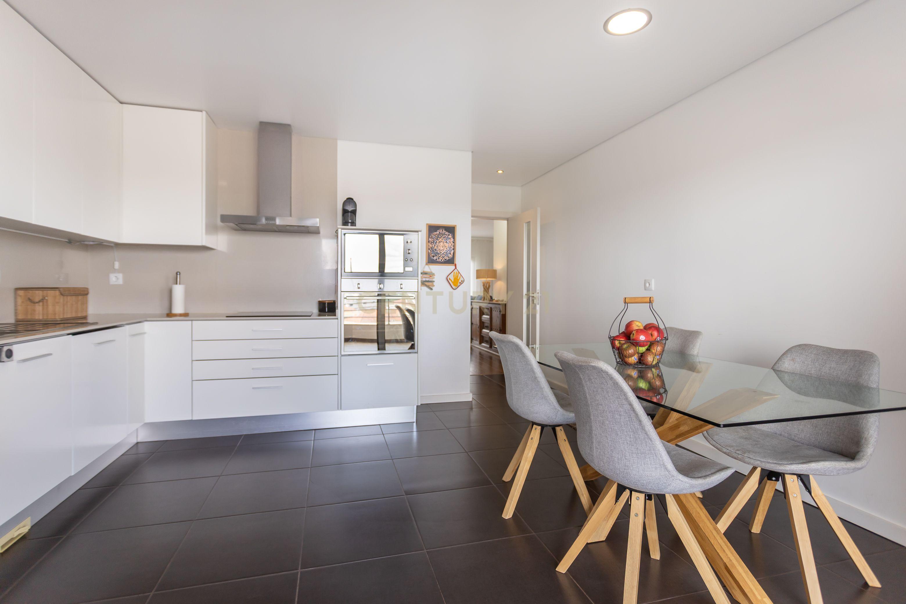 Apartamento T3 Condomínio Jardins da Ladeira, Aldeia de Paio Pires - Image 8