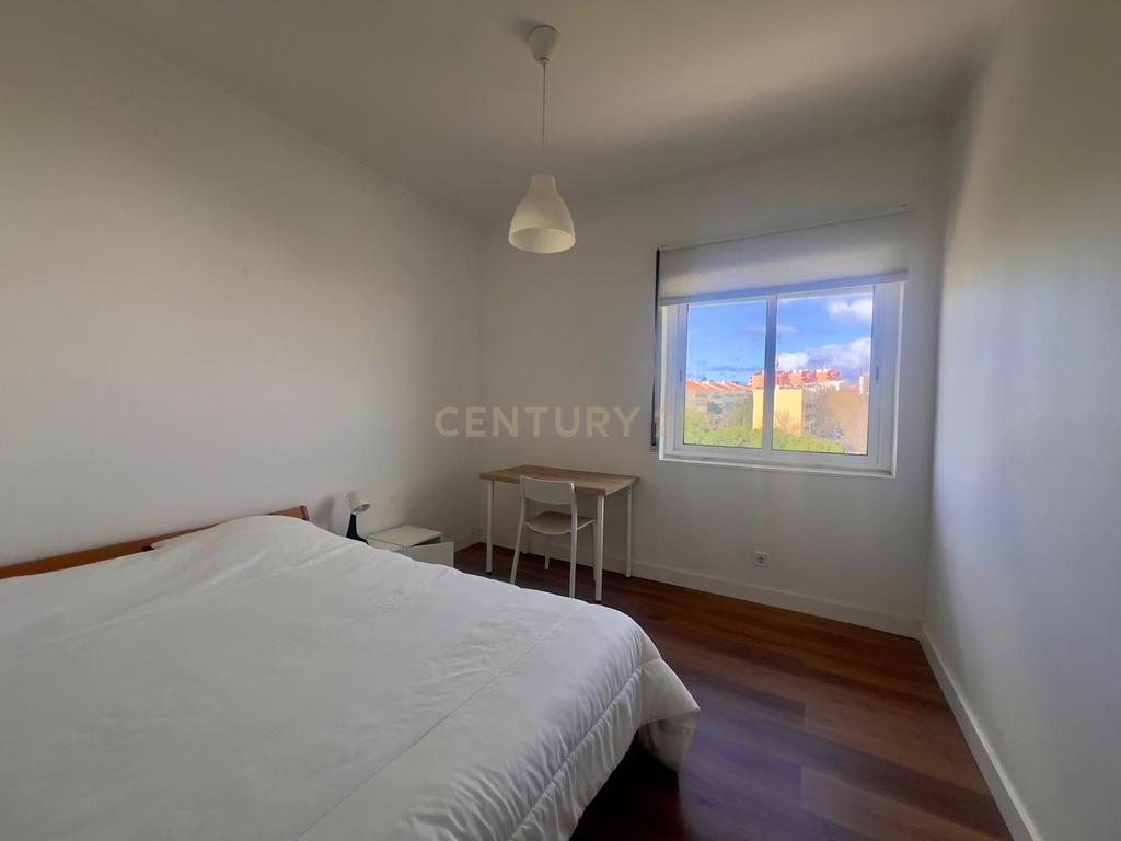 Apartamento Renovado T3 em Cascais - Oportunidade Única! - Image 7