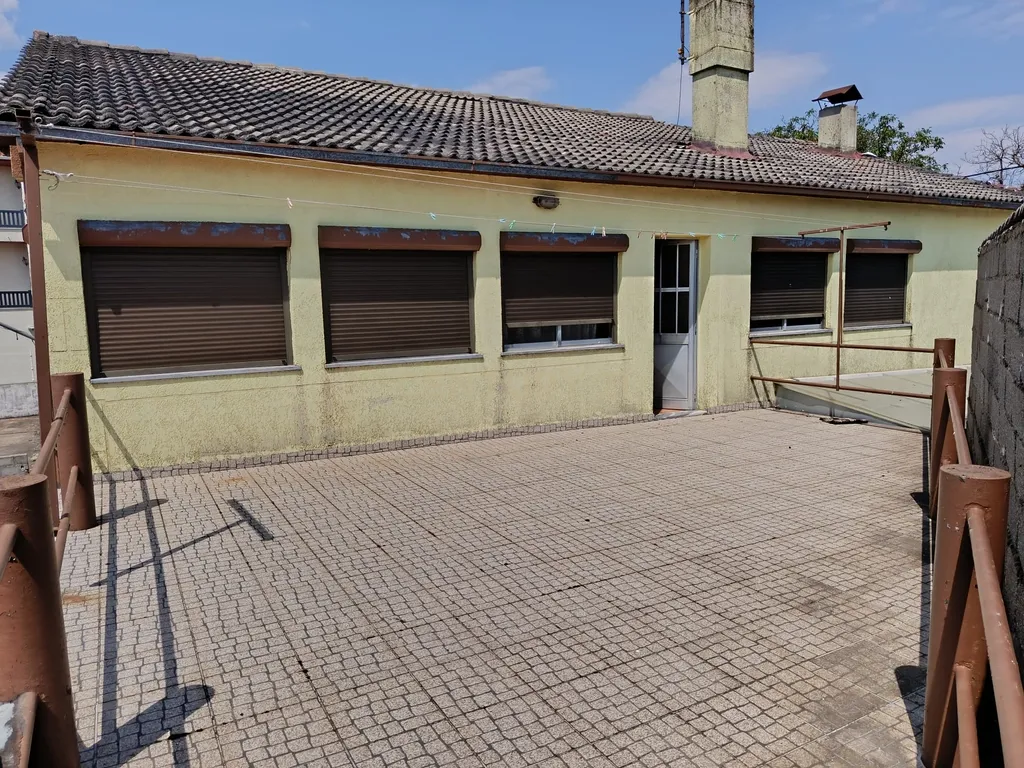 Moradia T4 com Terreno - Salsas - Bragança - Image 32