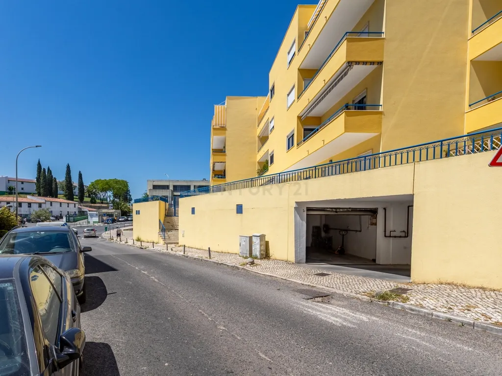 Loja em Alfragide, central, 367 m2 - Image 3