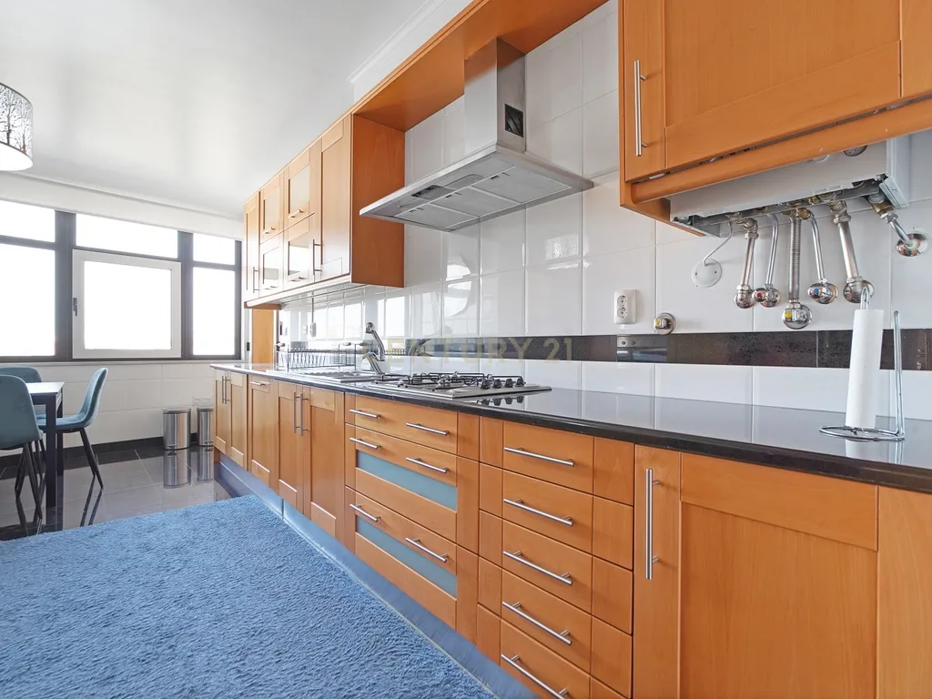 Apartamento T5 Duplex de Luxo para Arrendamento – Avenida do Brasil, Lisboa - Image 16