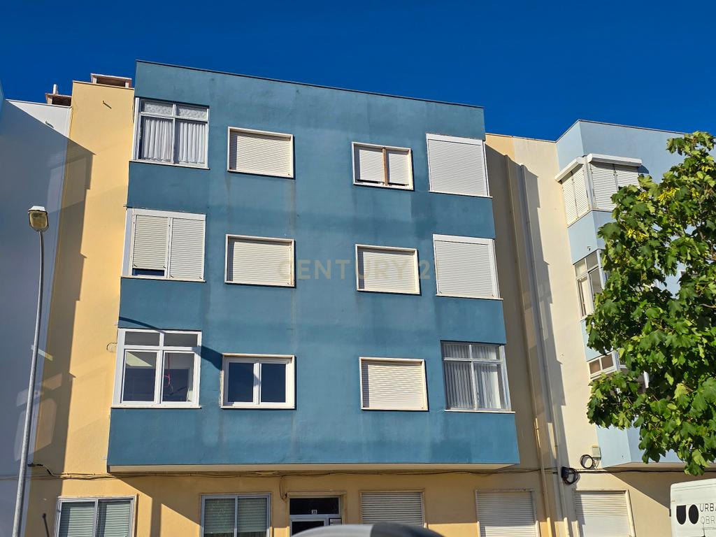 Apartamento T1 com excelente localização no Alto de Algés - Image 16