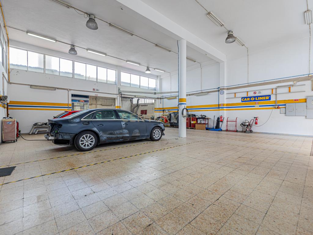 Trespasse Armazém Amplo com Oficina Totalmente Funcional Amadora - Image 36