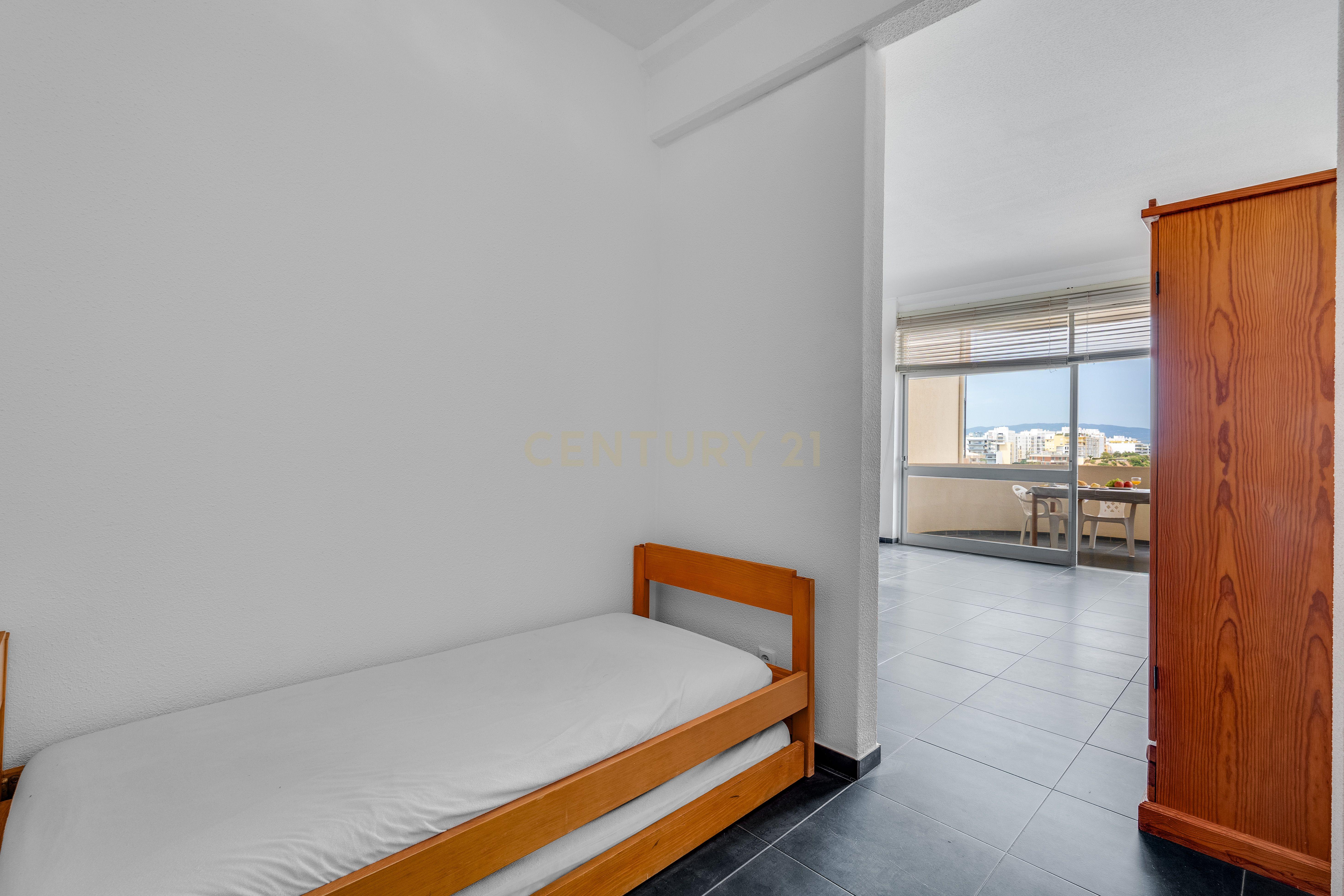 Fotografia 7 de T0 na 2.ª Linha da Praia da Rocha | Localização Premium & Vista Marina