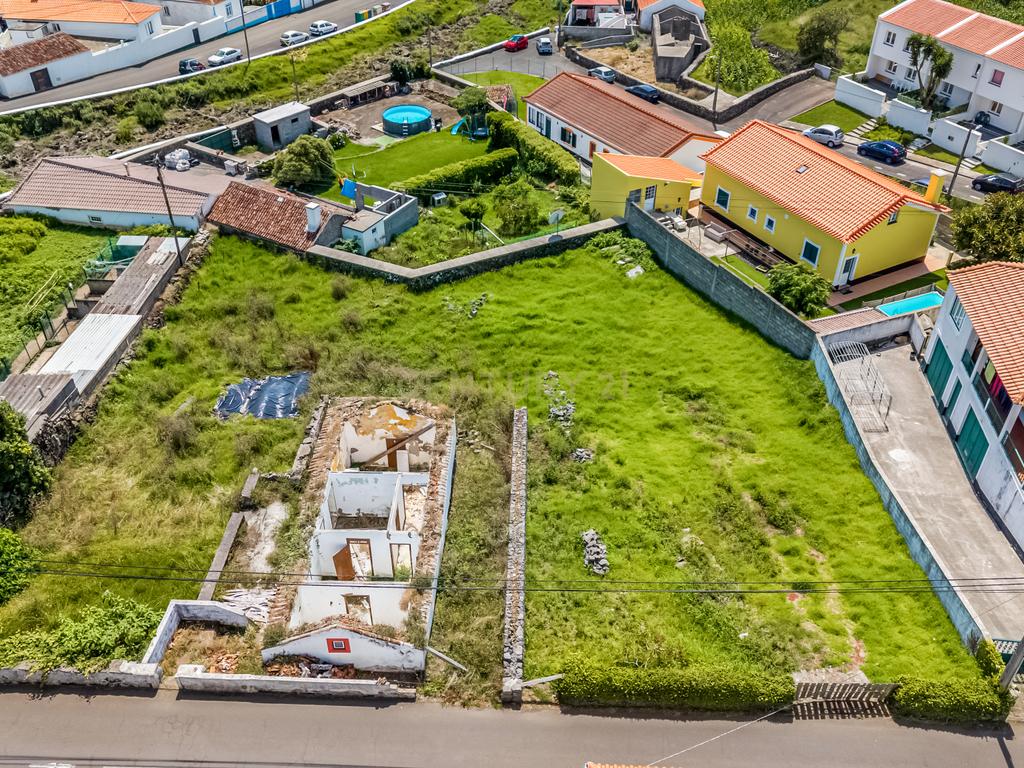 Terreno Urbano com Vista Mar | São Bartolomeu - Image 1