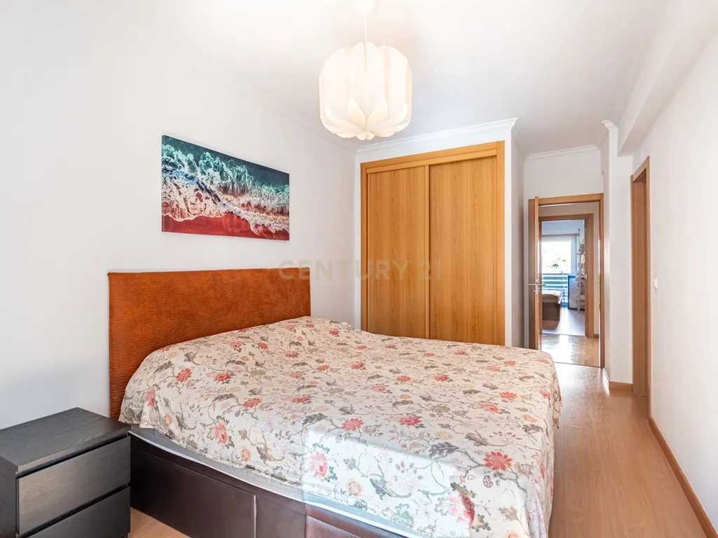 T3 com suite, lareira e BOX PRIVATIVA DE 41 m² | Quinta da Flamenga – Vialonga - Image 10