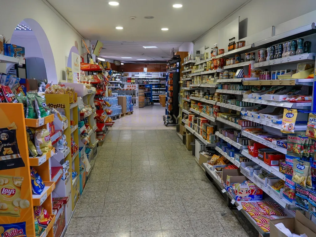Oportunidade Única de Negócio em Santa Bárbara de Nexe – Faro - Image 5