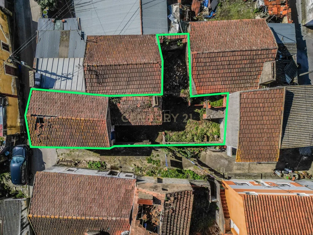 Moradia para reabilitar em Lares, Vila Verde, Figueira da Foz - Image 2