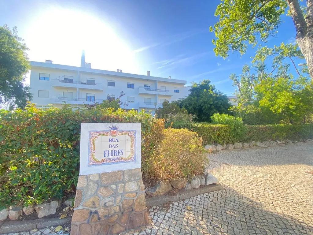 Apartamento T0 (88 m²) com terraço – Próximo de Cascais - Image 37