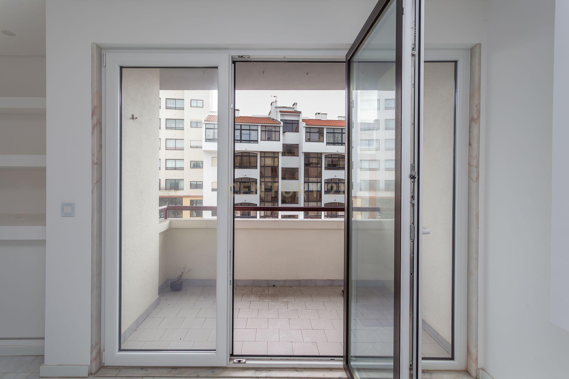 Fantástico apartamento no Bairro do Rosário | Cascais - Image 13