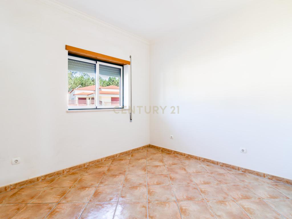 🏡 Moradia Térrea com Garagem para 2 carros - Image 10