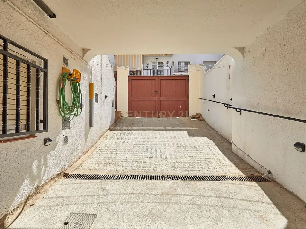 Apartamento T3 em Localização Privilegiada em Lisboa - Image 38