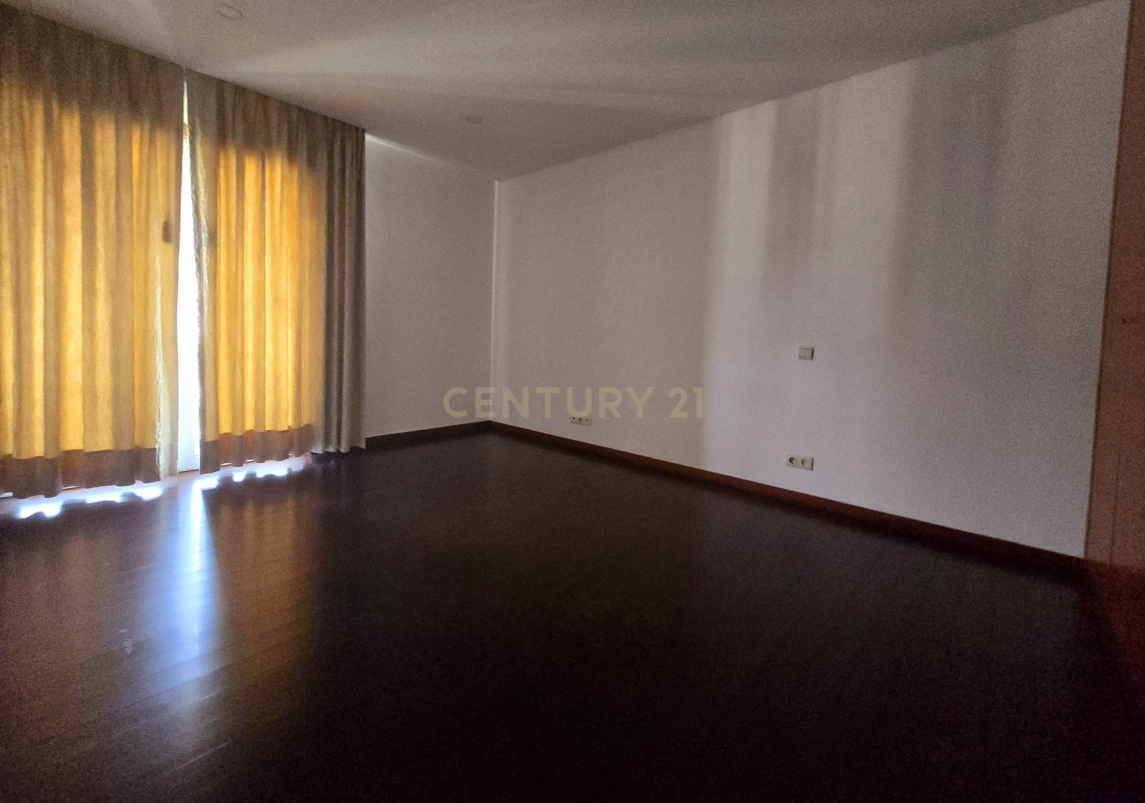 Apartamento T3 no centro da cidade de Guimarães - Image 14