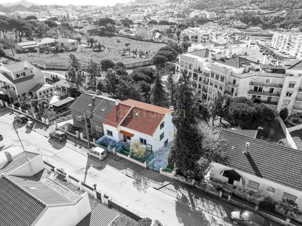 Moradia  Venda do Pinheiro com Jardim - Image 41