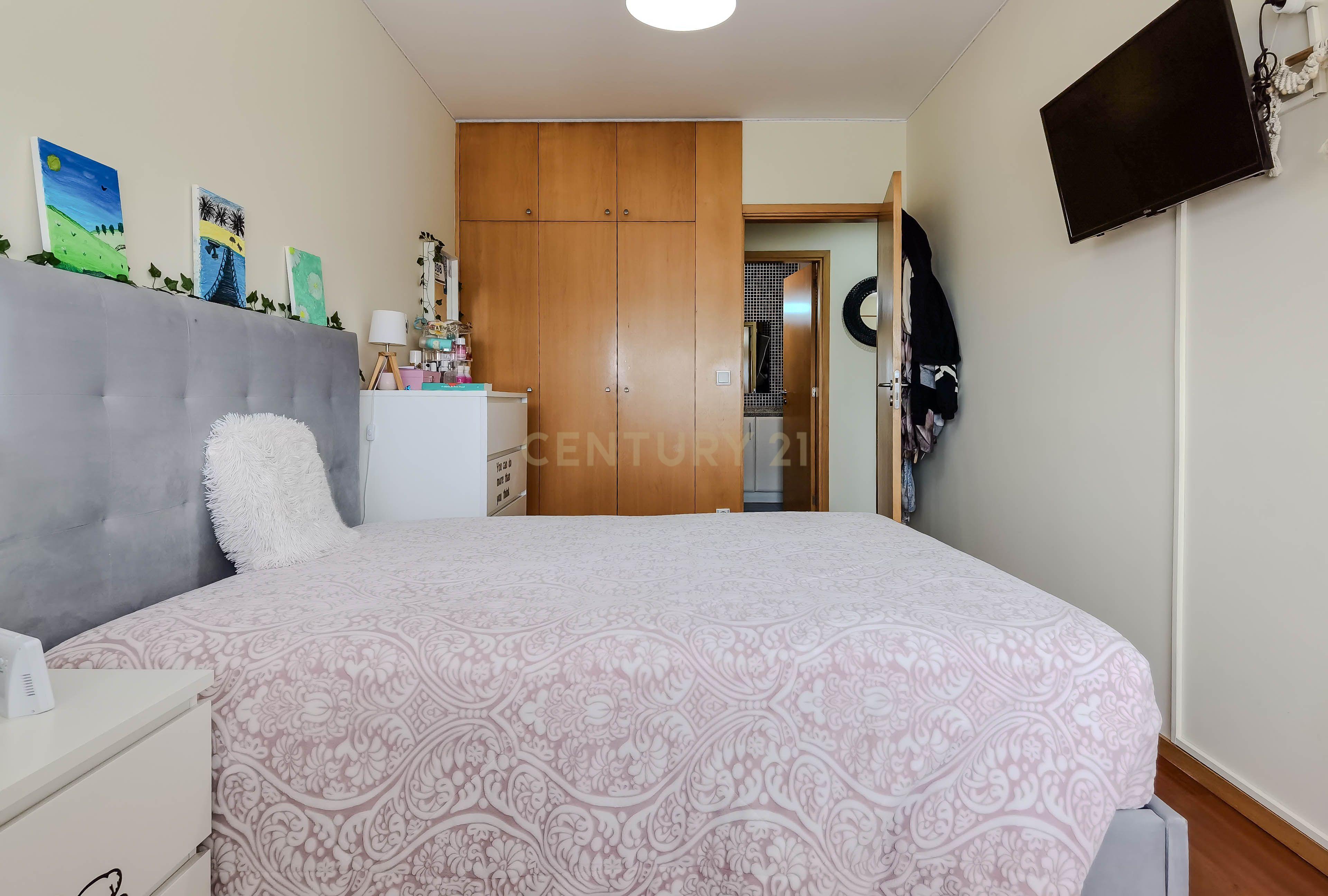 Apartamento T2, garagem, arrumos, ultimo piso – Ponte da Pedra, Matosinhos - Image 23