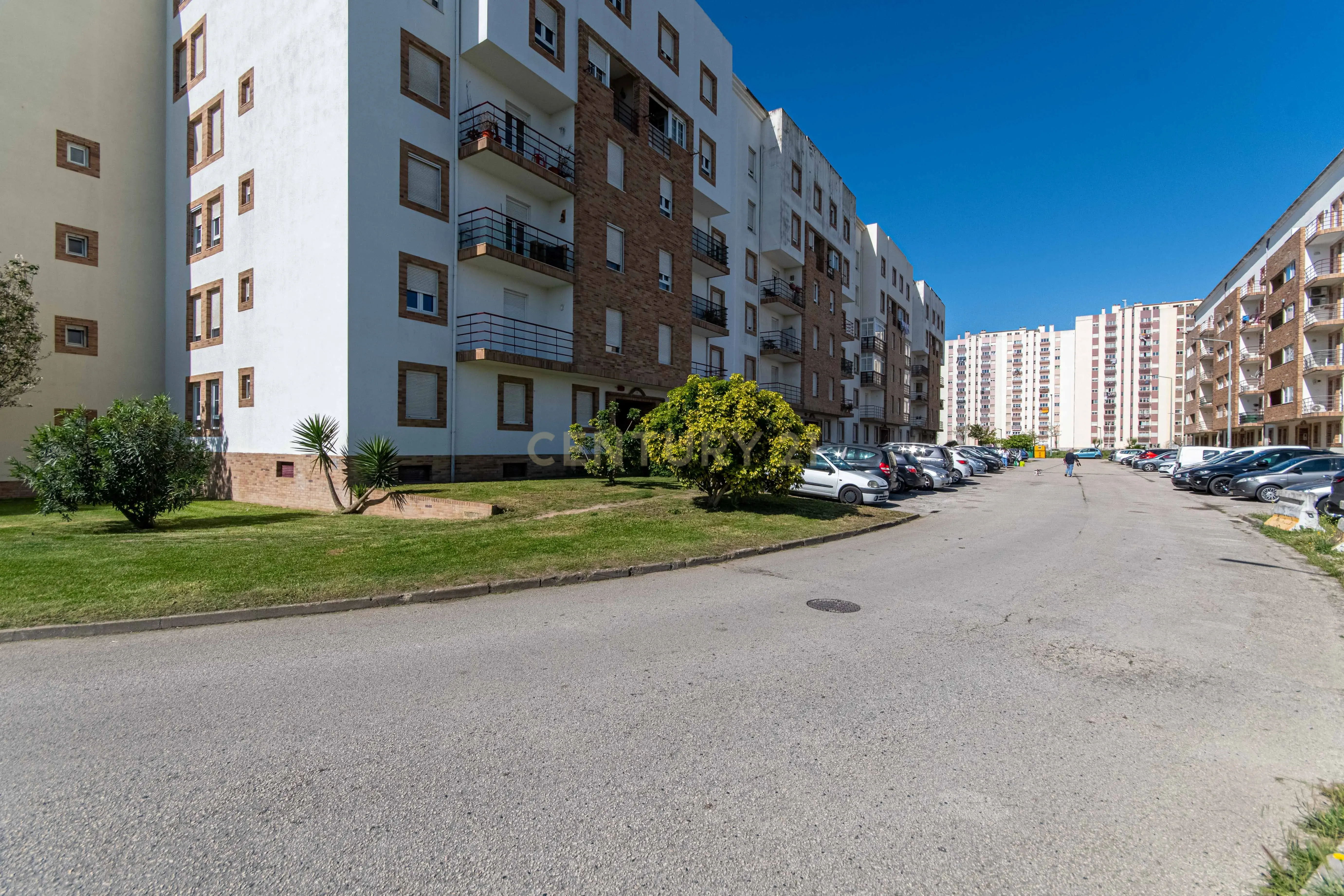 Apartamento T3 à Venda no Edifício Palmeiras - Carregado - Image 25