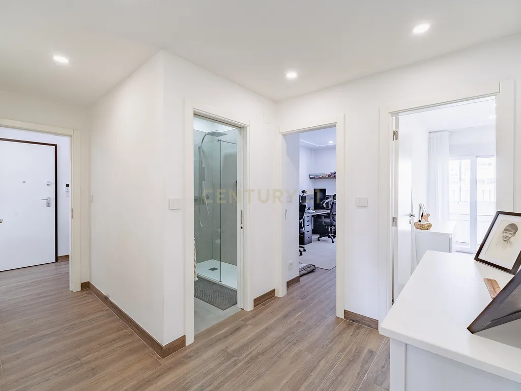 Apartamento T3 em Carnaxide, Lisboa - Image 27