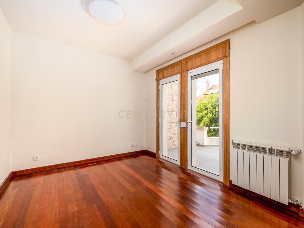 Moradia T4+1 em Condomínio Privado – Parque das Nações, Lisboa - Image 44