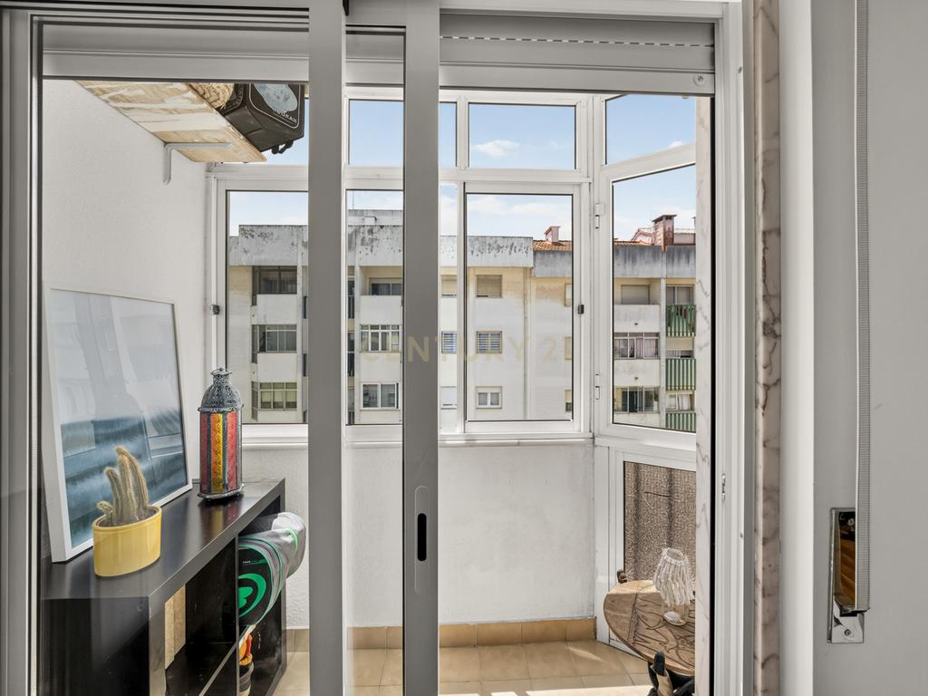 T3 Remodelado em Belas| O equilíbrio perfeito entre conforto, tranquilidade e localização - Image 21