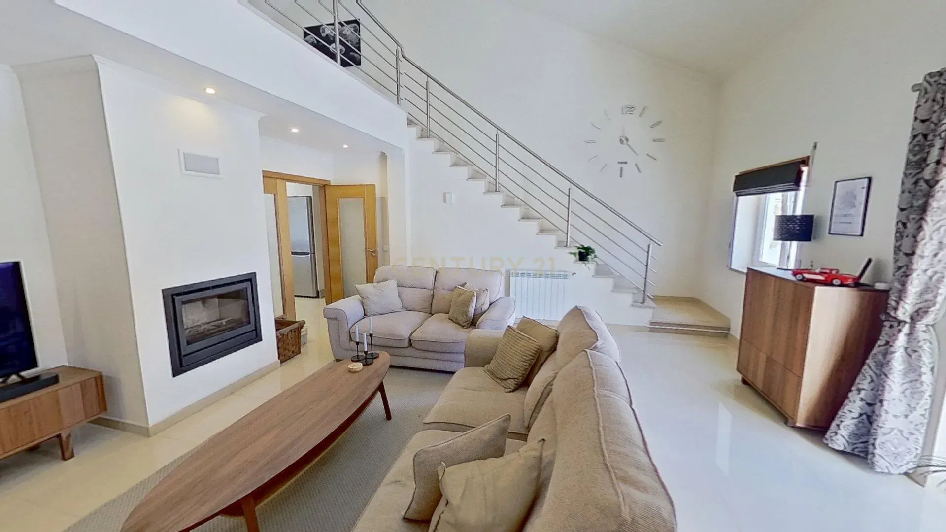 Moradia T3+1 em Alenquer com Vista Panorâmica e Piscina - Image 30