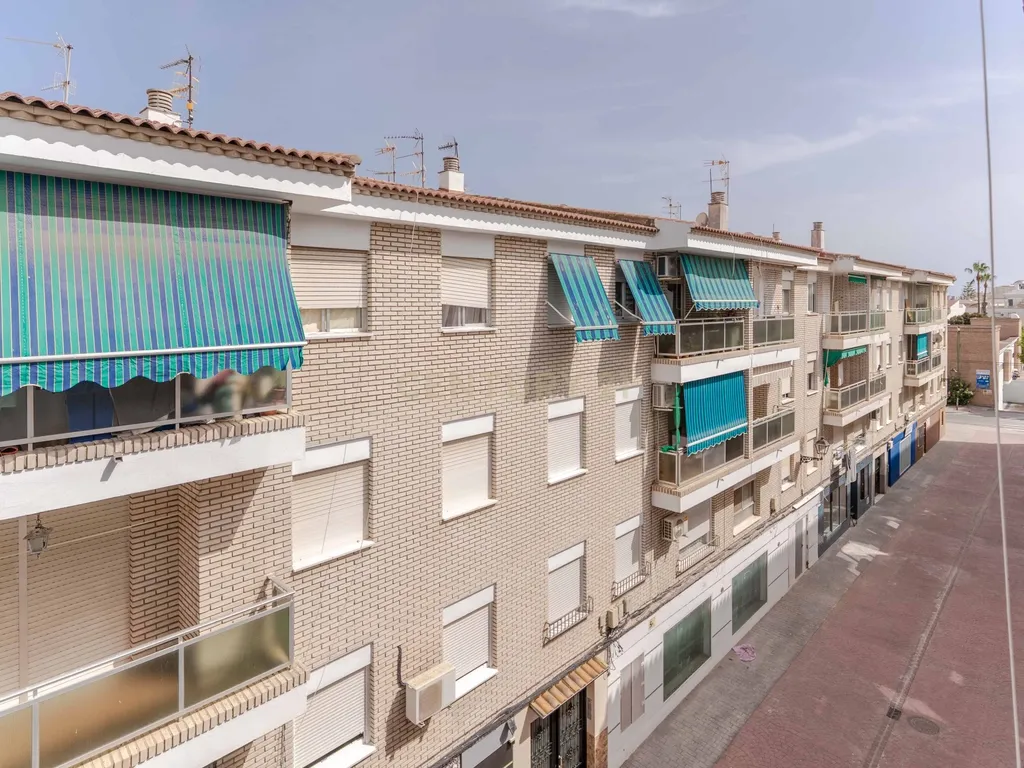 TU NUEVO HOGAR EN EL CENTRO DE SALOBREÑA - Image 20