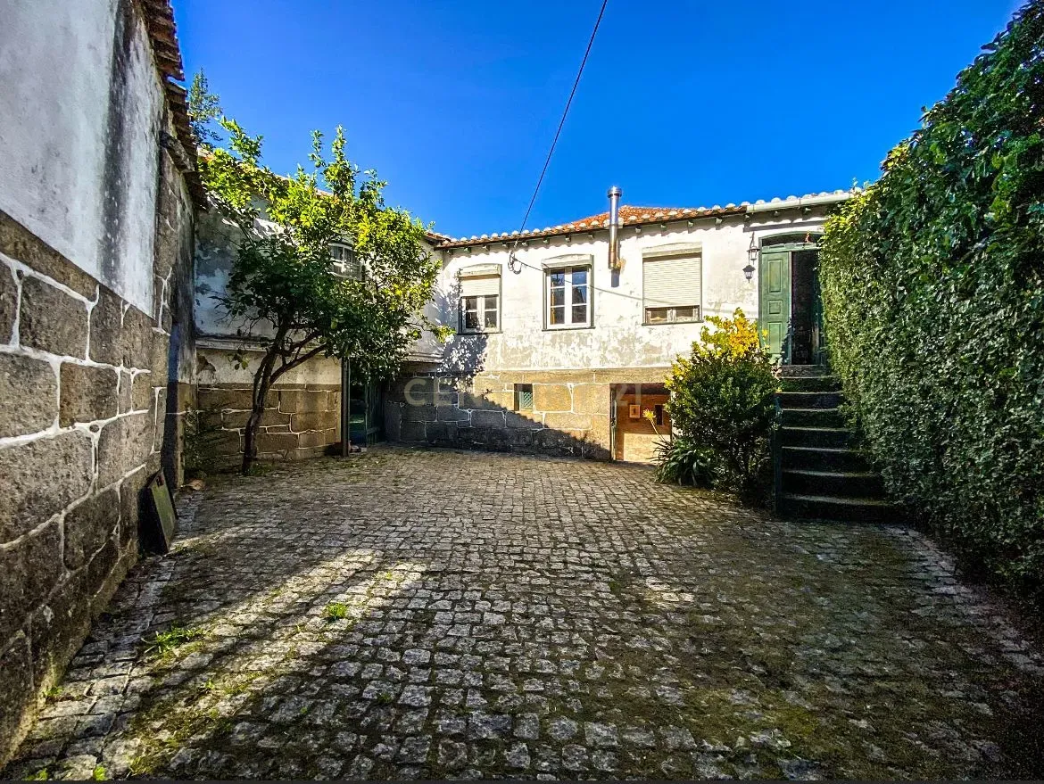 Sumptuosa e ancestral moradia para habitação particular ou turismo de habitação, com onze quartos, no centro de Oliveira do Conde, Carregal do Sal - Image 36