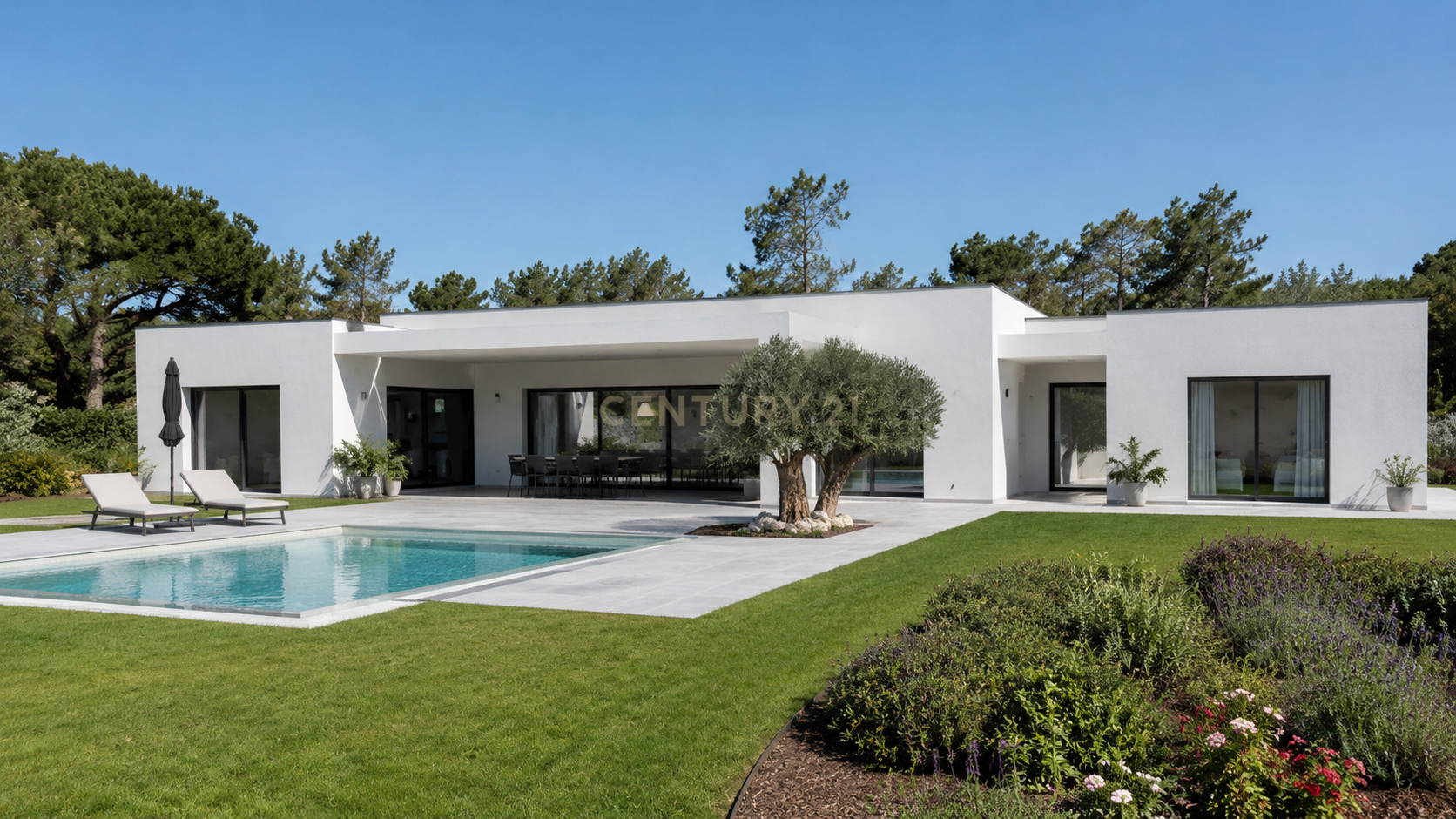 Terreno com Projecto Aprovado para Moradia Contemporânea  em Alfarim – Próximo das Praias de Sesimbra