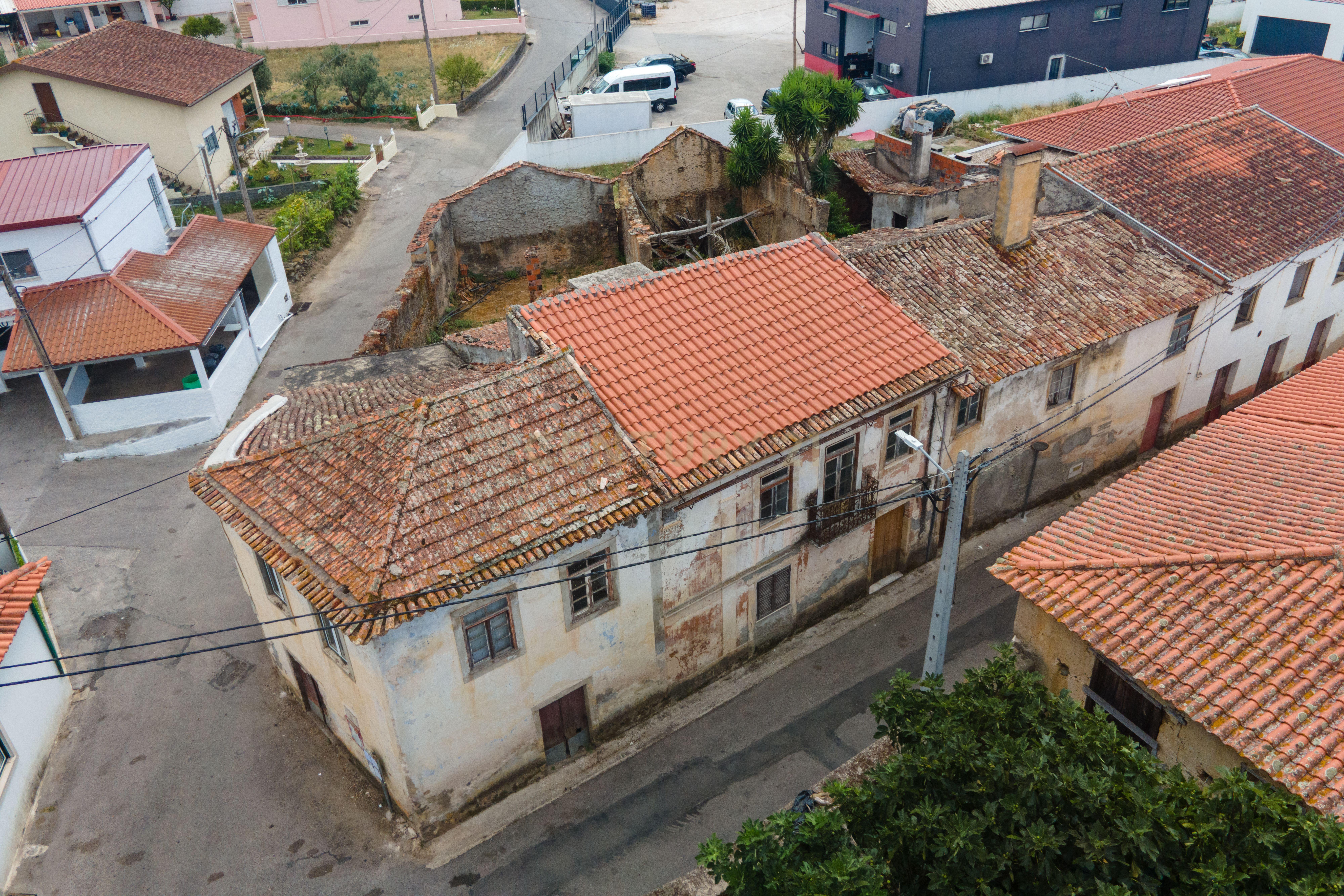 Fotografia 3 de Casa Antiga para Recuperar em Miranda do Corvo, Coimbra