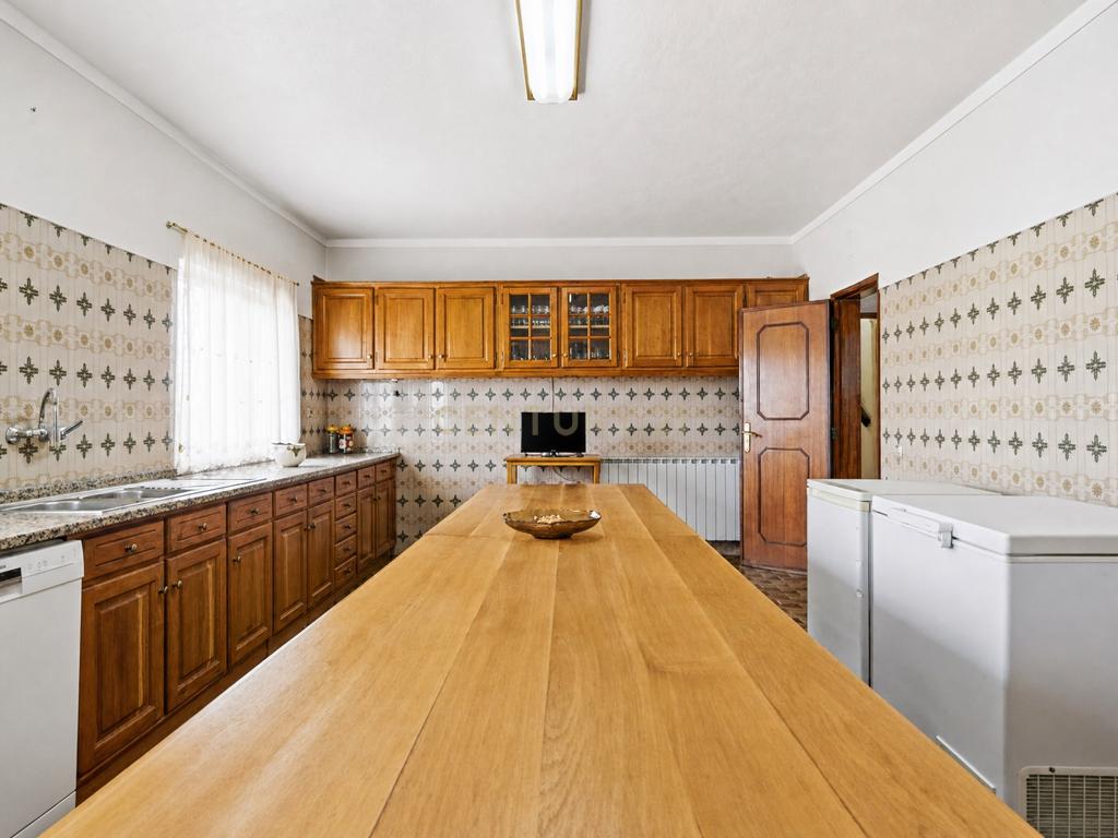 Quinta de Charme com Moradia Bifamiliar T7 e Potencial Único | Carril, Junceira – Tomar - Image 3