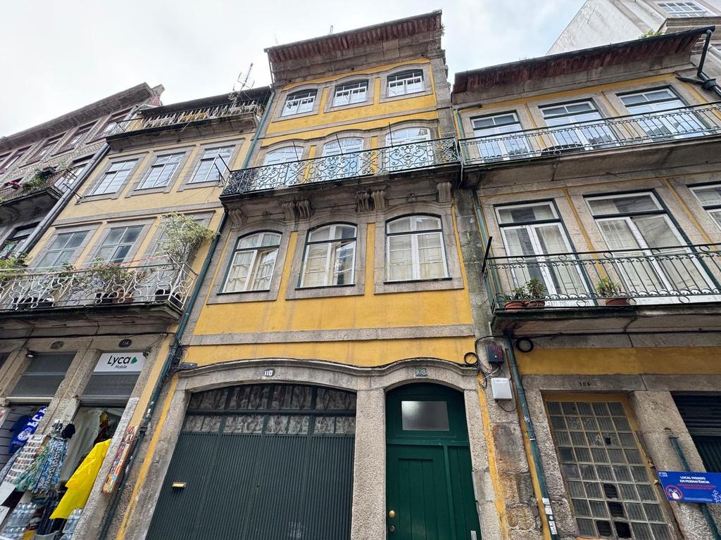 T2 na Rua do Comércio do Porto - Image 15
