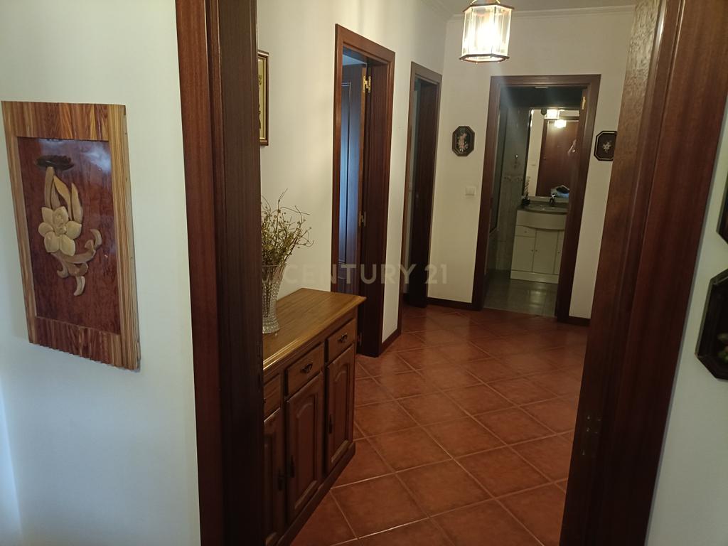 Apartamento T3 com box| Oliveira do Hospital, Coimbra - Image 7