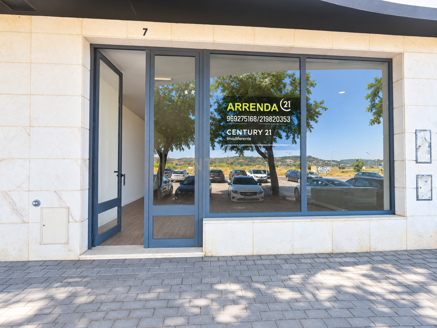 Loja para Arrendamento no Infantado