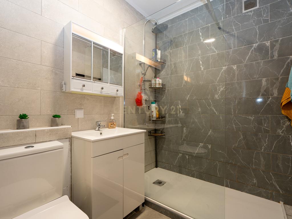 Apartamento de tipologia T4, com 2 WC e arrecadação localizado em Santo António dos Cavaleiros – Loures. - Image 24