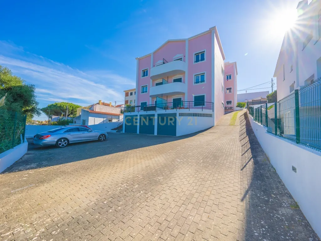 Excelente Apartamento T3 Duplex c/ Garagem, na Galiza, Estoril, Cascais - Image 39