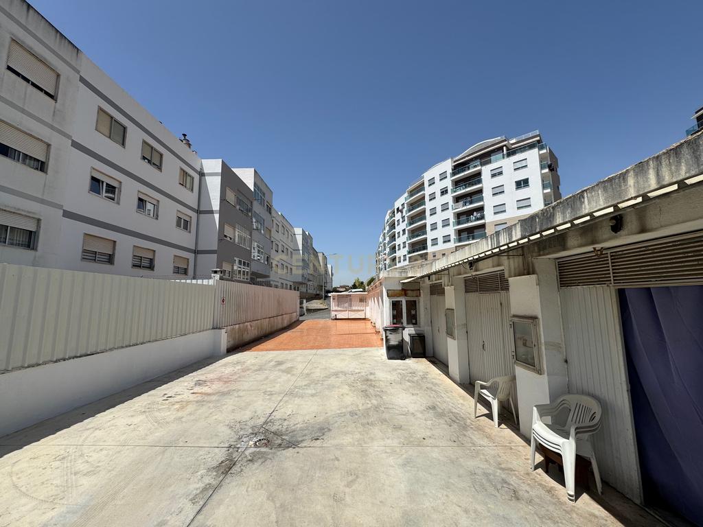 Garagem/box em Vialonga com 24m2.  - Image 2
