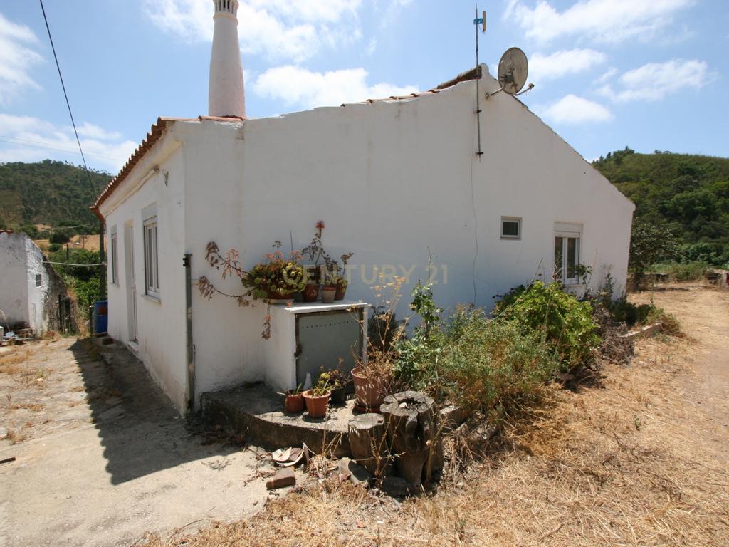 Quinta tradicional com moradia, garagem e vários anexos em terreno de 2020 m2, Zebro de Baixo, Silves - Image 30
