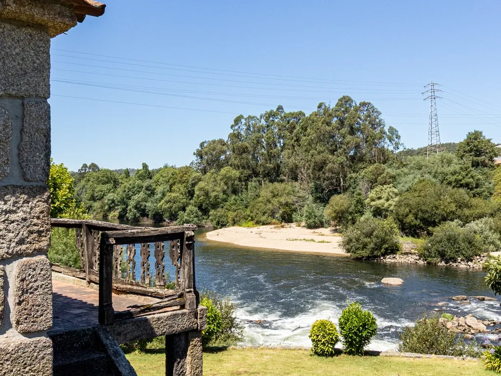 Casa das Azenhas – Charme e Exclusividade à Beira do Rio Cávado - Image 26